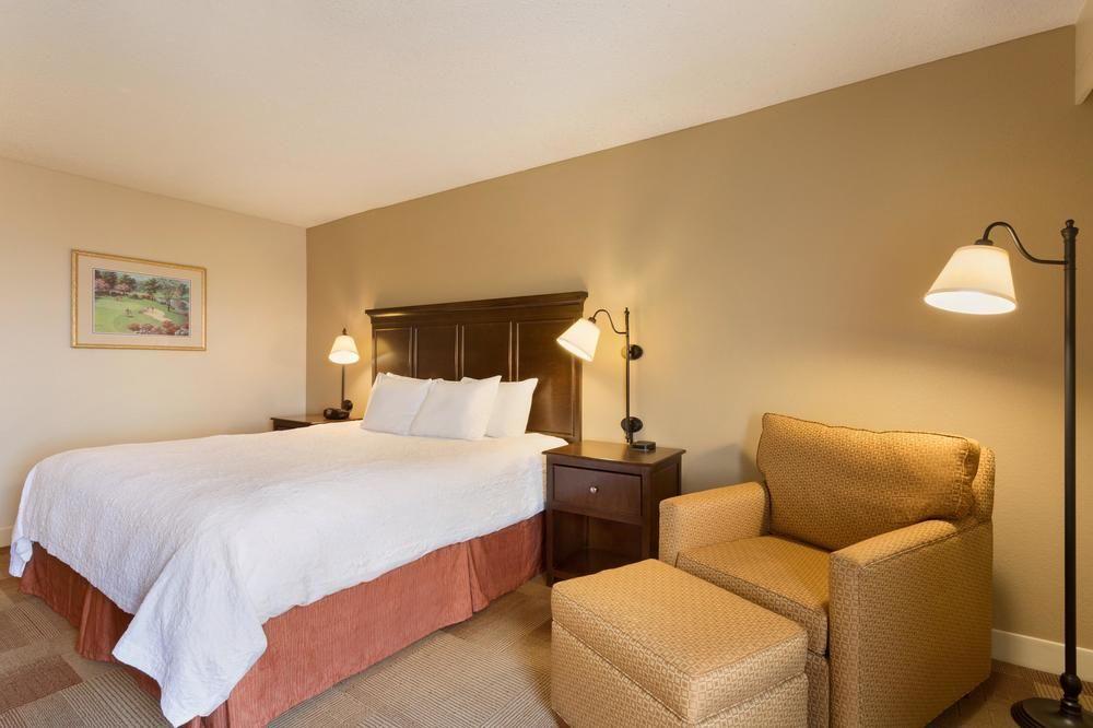 Hampton Inn Dallas Irving Las Colinas Exterior photo