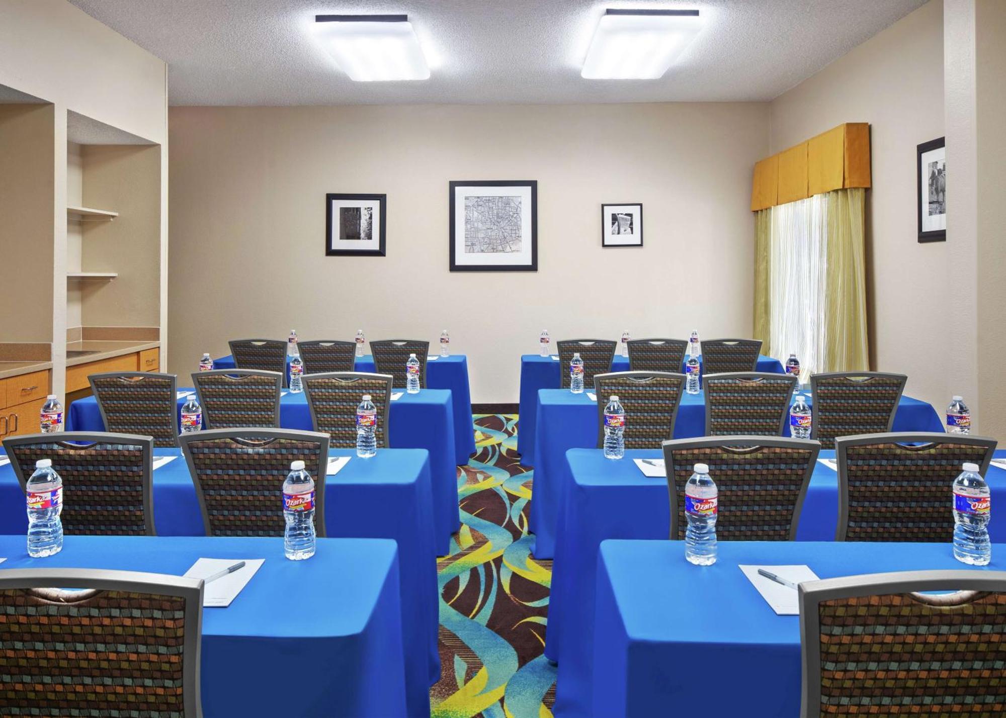 Hampton Inn Dallas Irving Las Colinas Exterior photo