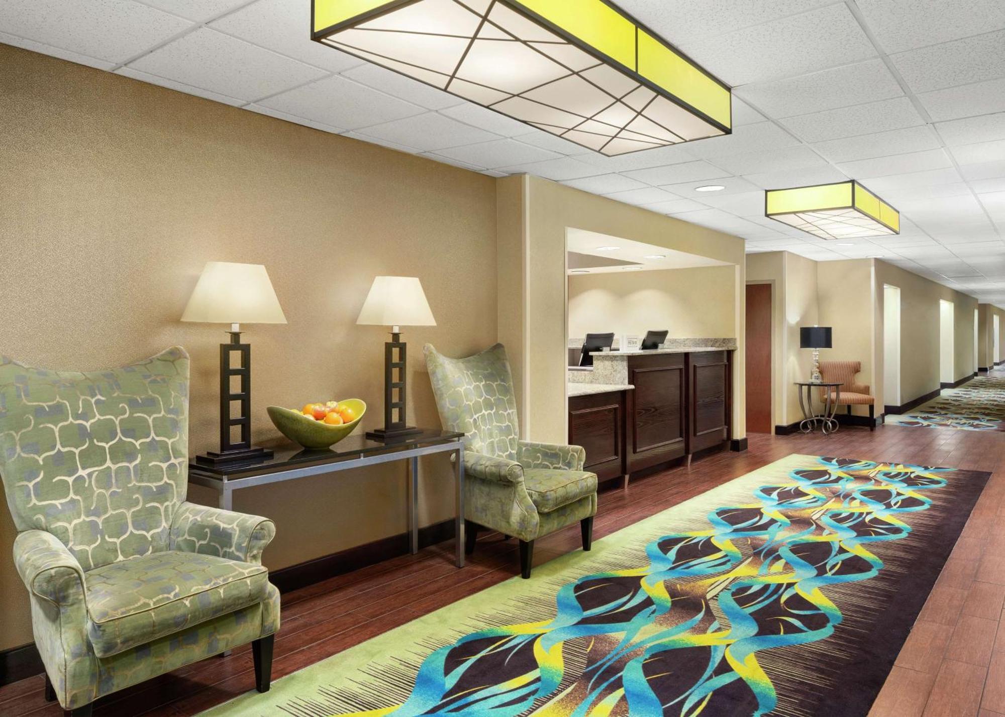 Hampton Inn Dallas Irving Las Colinas Exterior photo