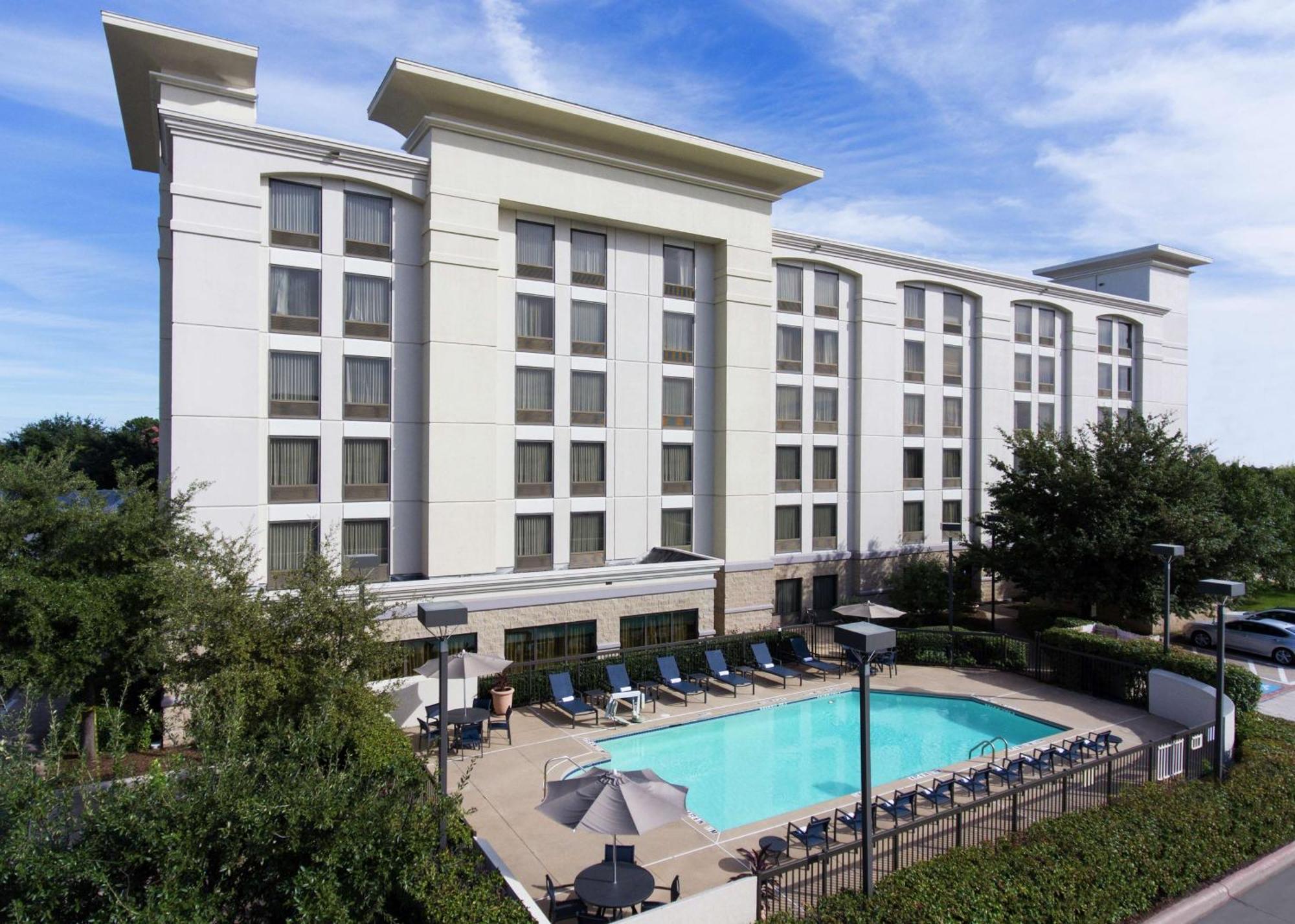 Hampton Inn Dallas Irving Las Colinas Exterior photo