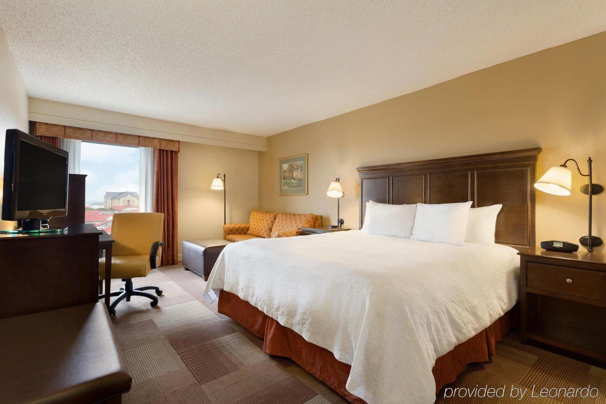 Hampton Inn Dallas Irving Las Colinas Exterior photo