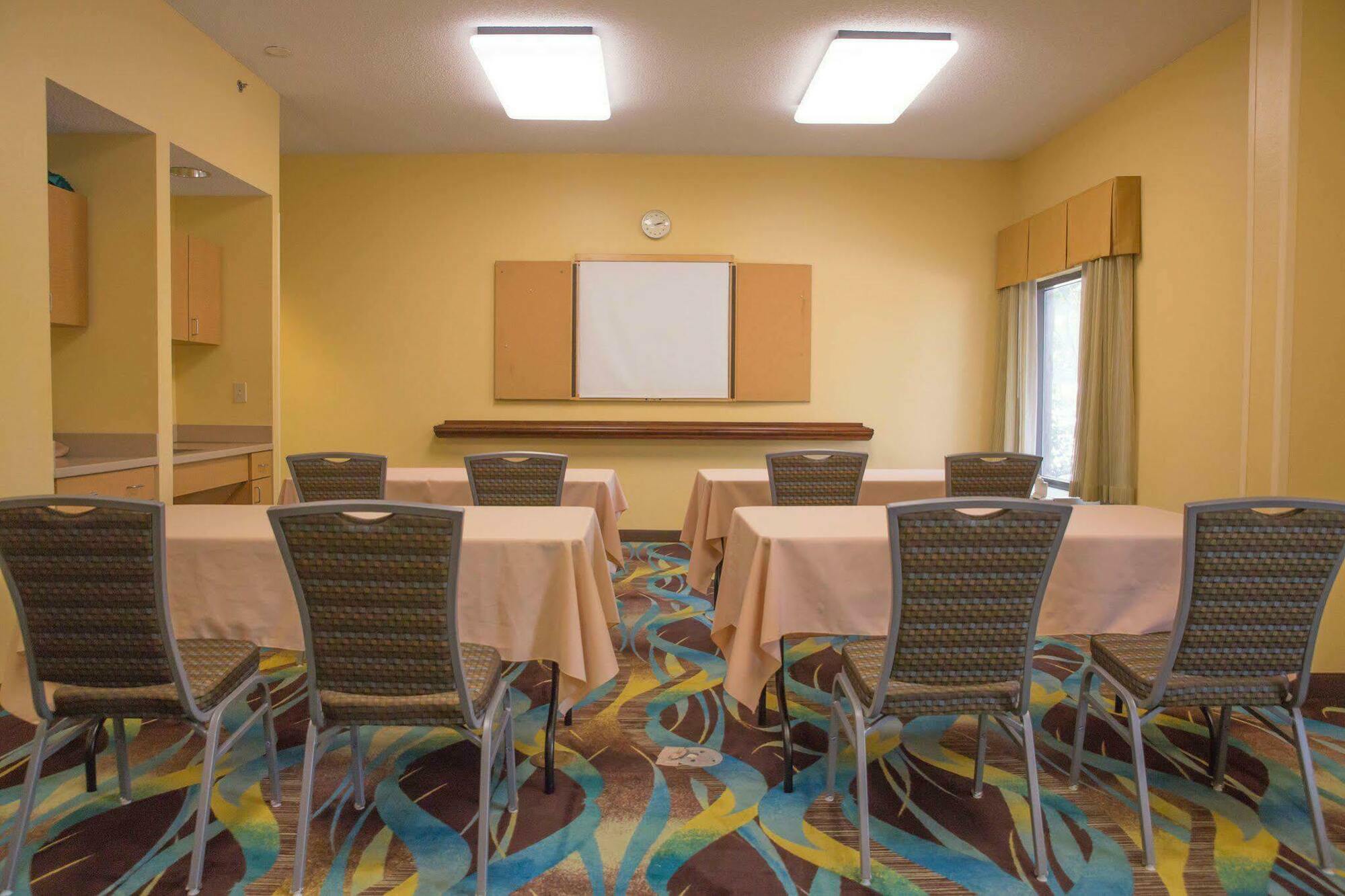 Hampton Inn Dallas Irving Las Colinas Exterior photo